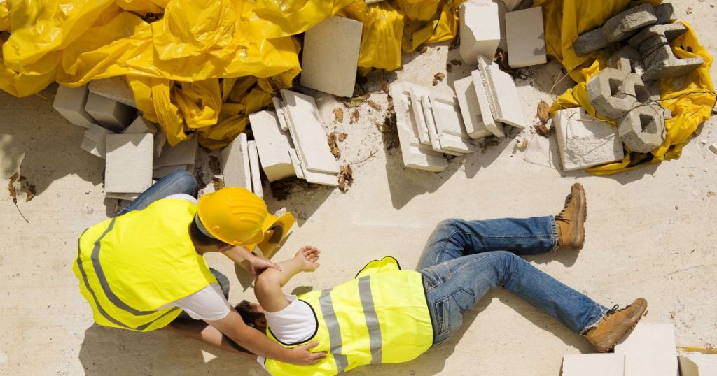 Worker hurt at work by falling objects